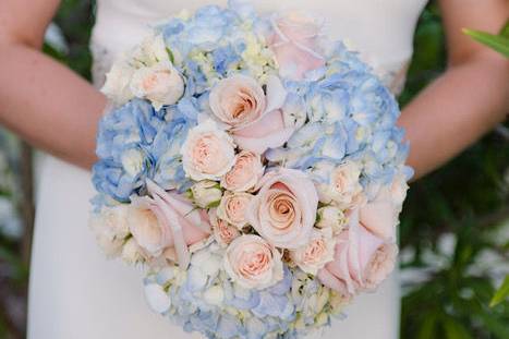 Blue and blush bouquet