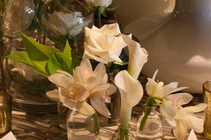 Roses with table cards