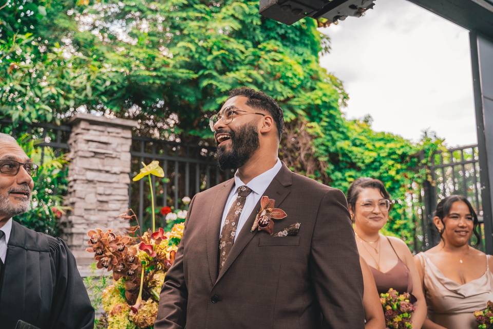 Groom Reaction to Bride