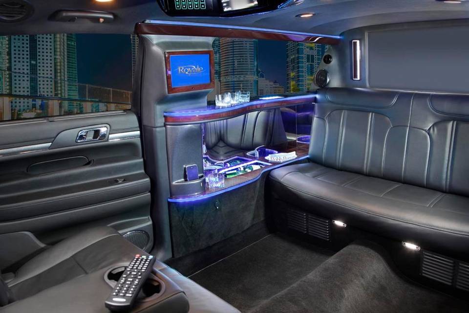 6-passenger Stretch Limousine