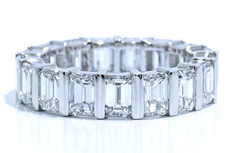 Eternity emerald cut band