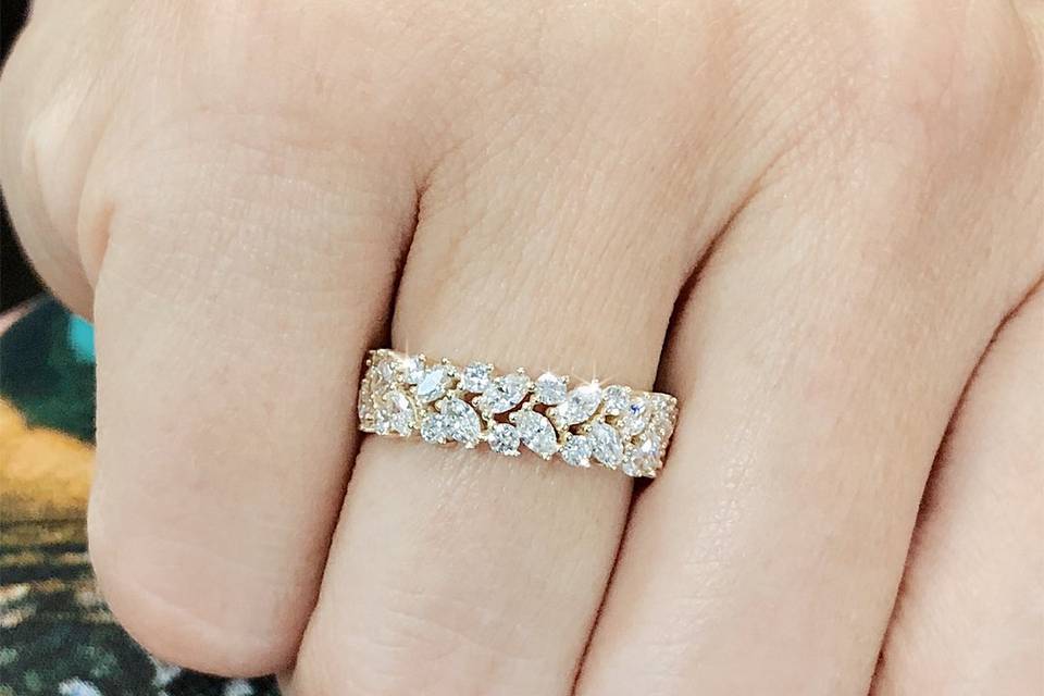 Custom yellow diamond band