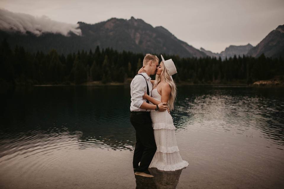 Gold creek pond wedding