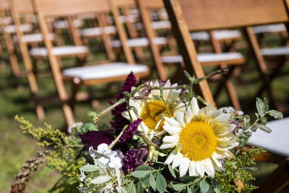Natural aisle arrangements