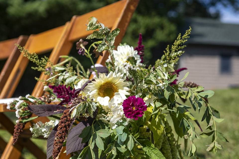 Natural aisle arrangements