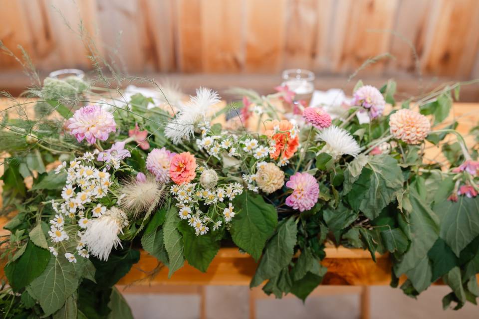Peach & pink wedding florals