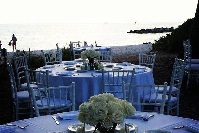 Blue table decor