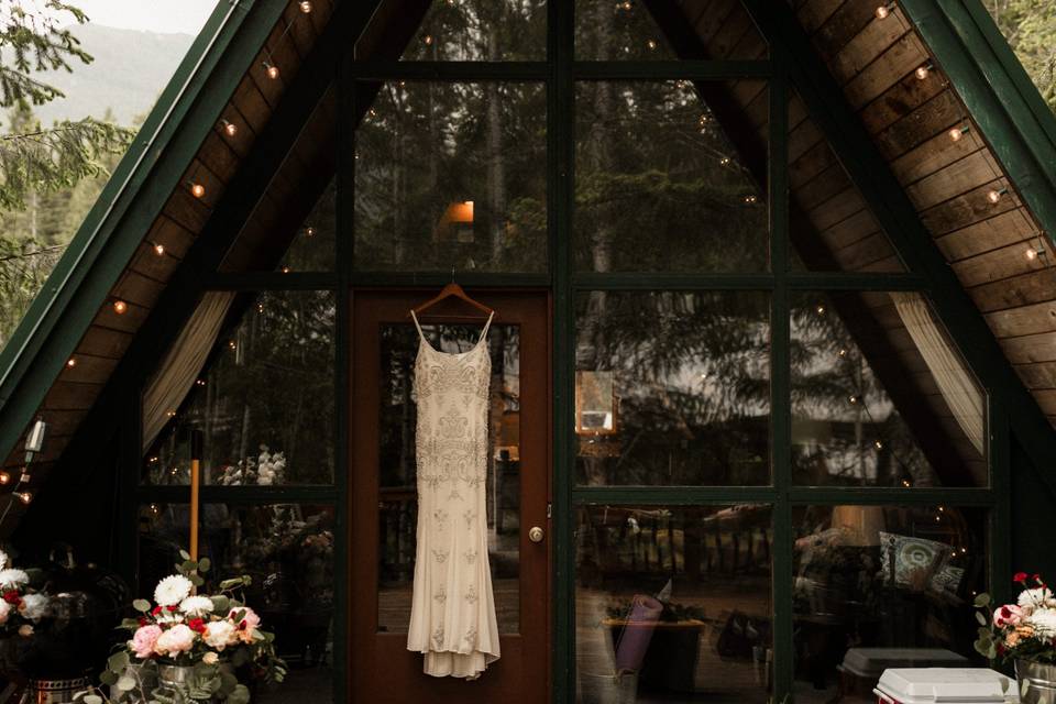 PNW A-Frame Cabin Elopement