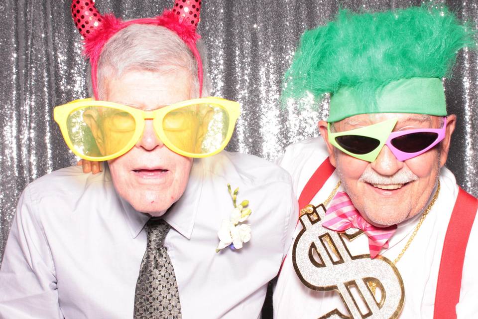 Two Peas In A Pod Photo Booth