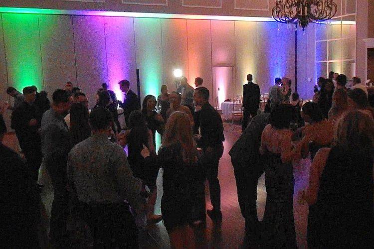 Chicago Wedding DJ - Fourth Estate Audio