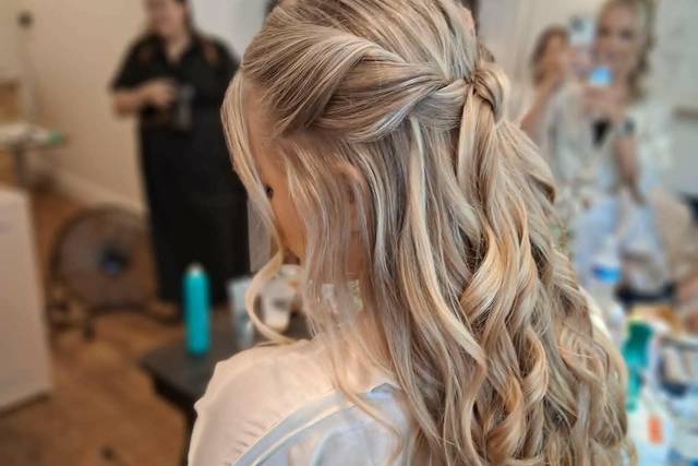 Bridesmaid hair