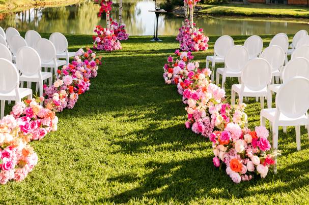 Classic Garden Ceremony!