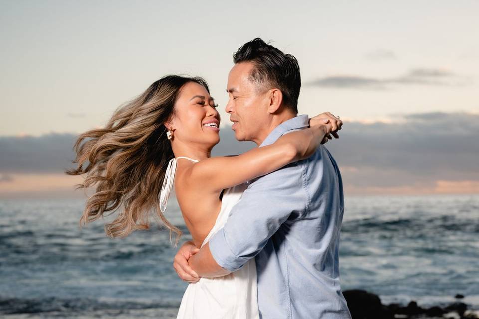 Beachside engagement vibes