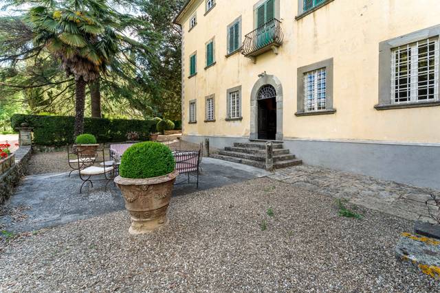 Manor house