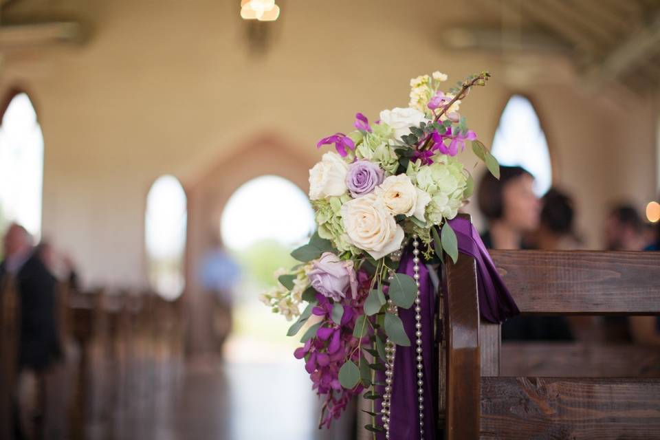 Aisle decor