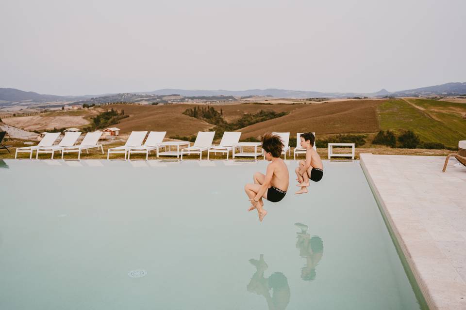 Infinity pool