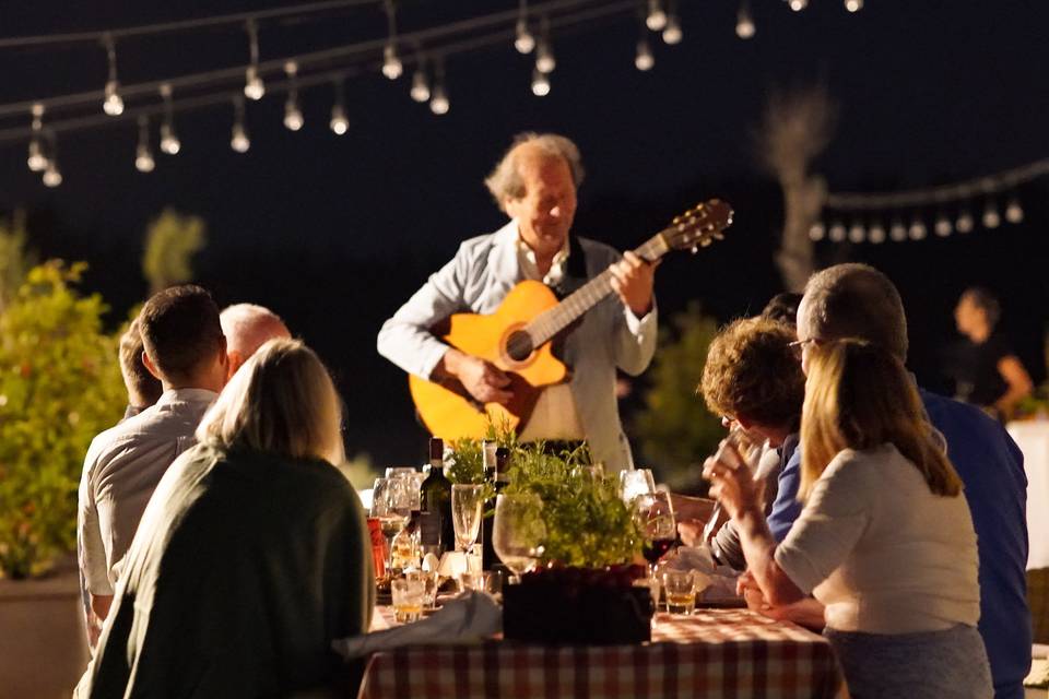 Welcome dinner - live music