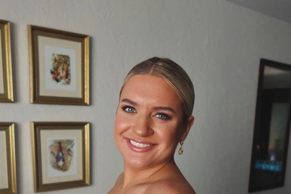 Radiant Nicole