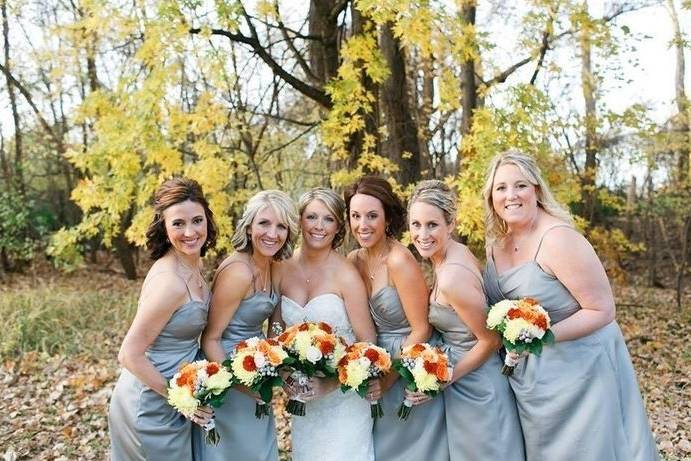 Bride and her bridemaids