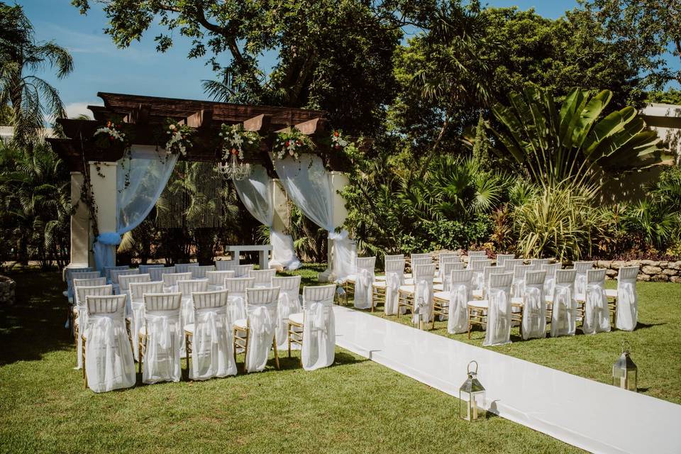 Garden ceremony