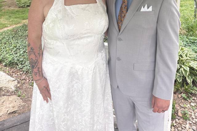 A happy couple reunited in mar