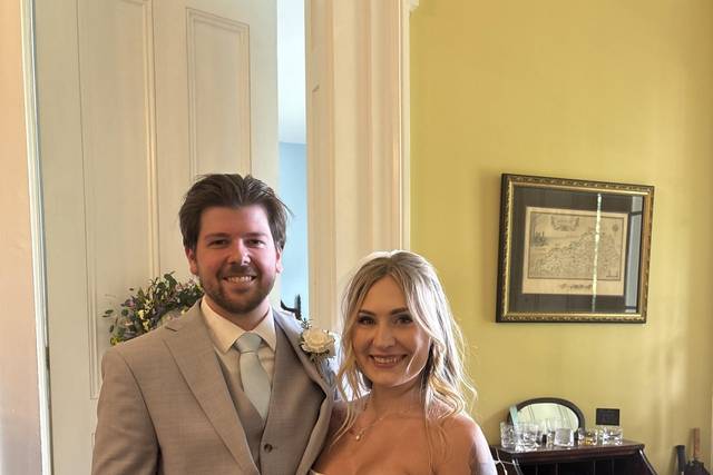 A happy couple reunited in mar