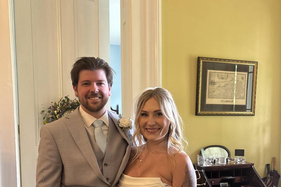 A happy couple reunited in mar