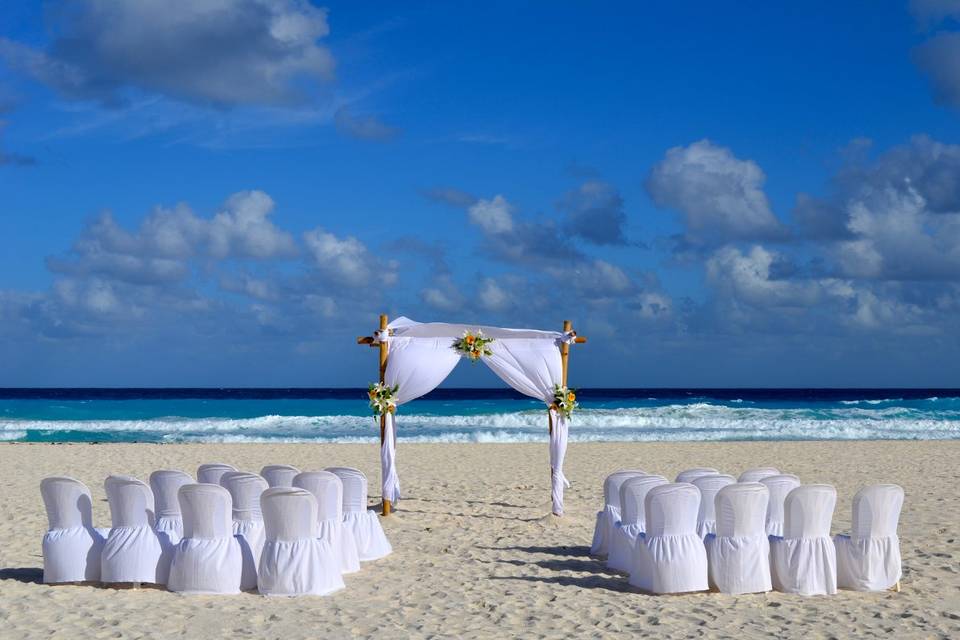 Vacations In Paradise Honeymoons and Destination Weddings