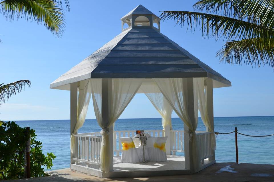 Vacations In Paradise Honeymoons and Destination Weddings