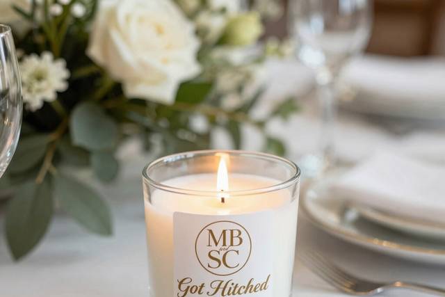 CoupleLogoCandle