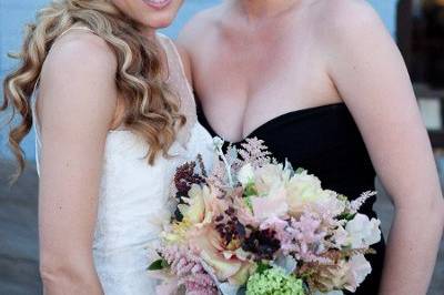 Bride: Holly (left)
Bridesmaid: Sister (right)
Photographer: Braedon Flynn
Hair: Adriana Bolanos