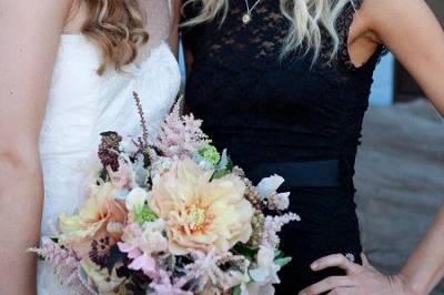 Bride: Holly (left)
Bridesmaid: La Raye (right)
Photographer: Braedon Flynn
Hair: Adriana Bolanos