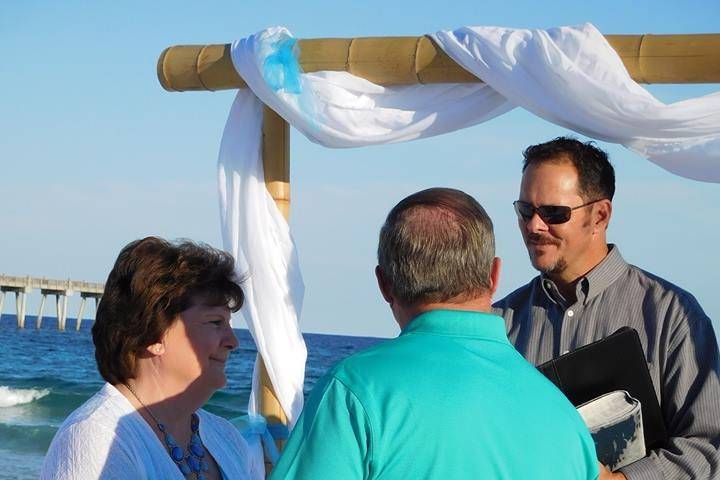Rev Adams and an awesome couple near the Pensacola Pier.
