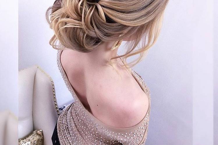 Low updo