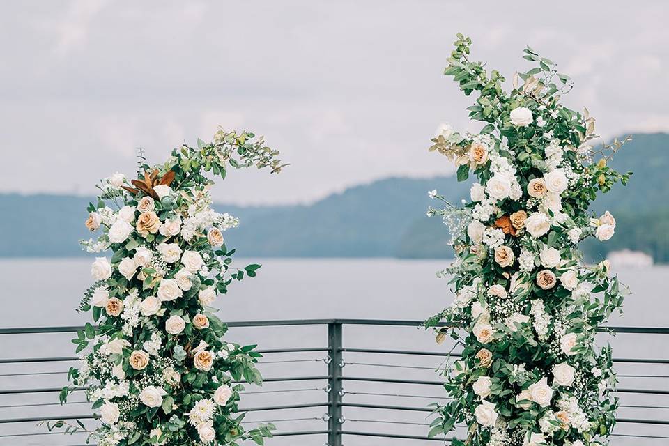 Lakeside Terrace
