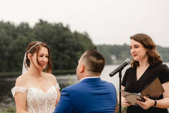 Rabbi Noyo - Officiant