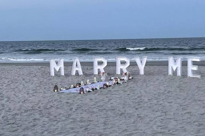 Proposal on the beach