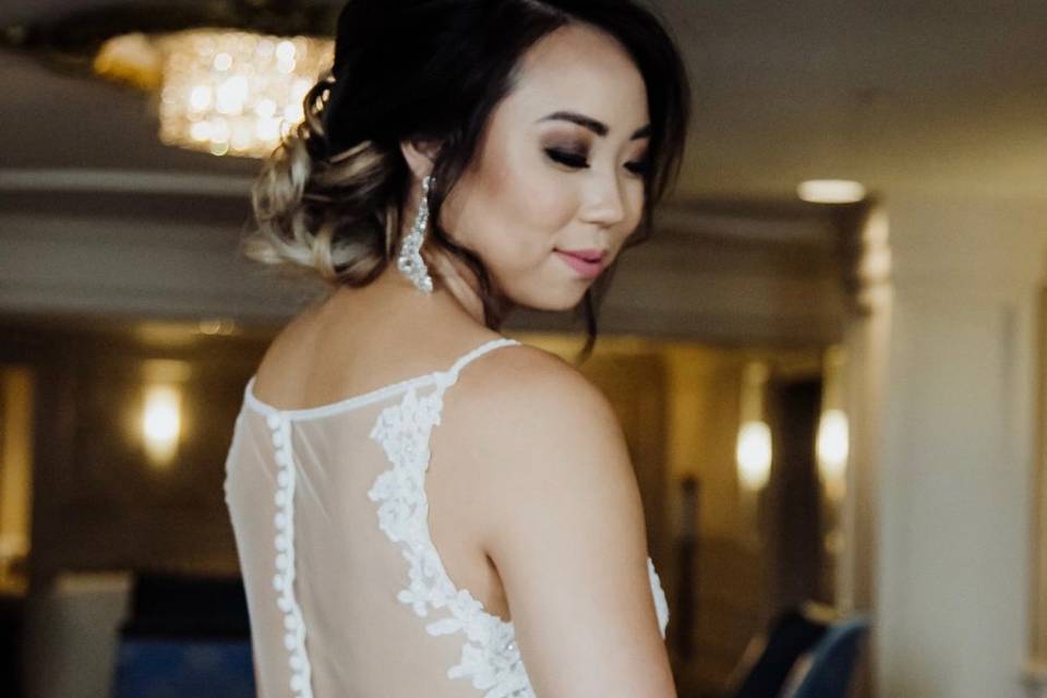 Back details of bride's gown