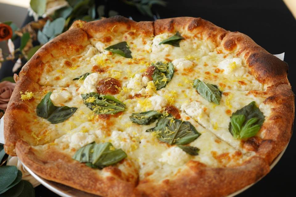 Toasted White Pizza