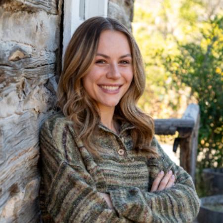 Keira Stapleton