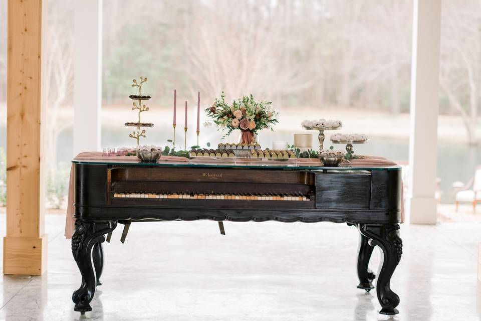 Pavilion piano