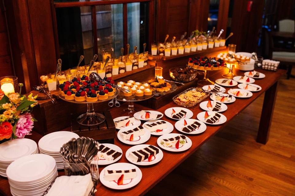 Cake + Mini Patisseries