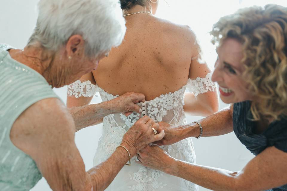 Bride, grandma and momma