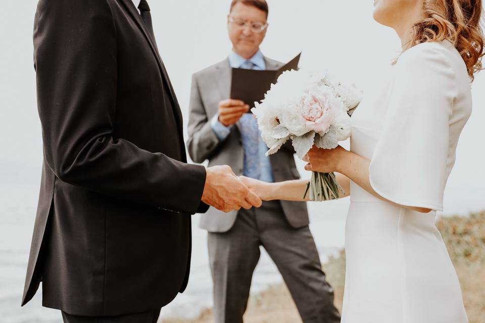 Wedding by the Sea in Oregon