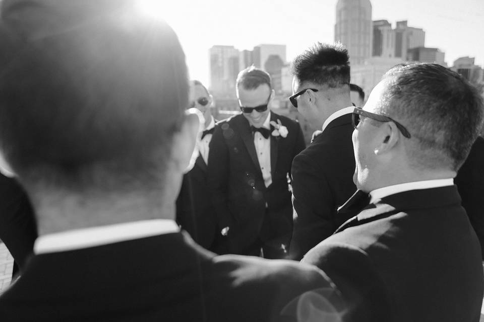 Groomsmen in black & white