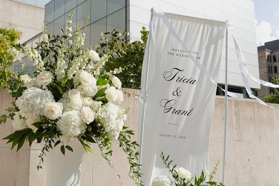 Welcome sign & florals