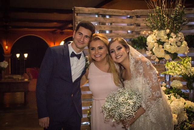 Concierge-style luxury wedding