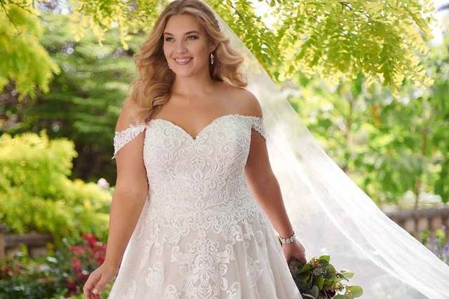 Lotus Bridal - Dress & Attire - Mineola, NY - WeddingWire