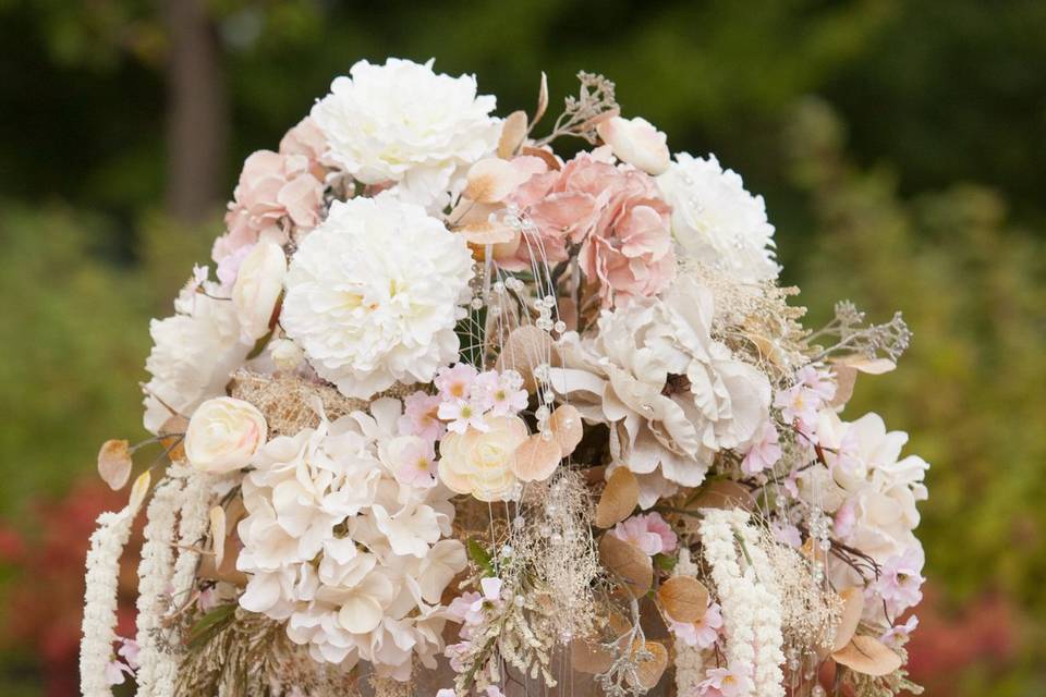 Floral centerpiece