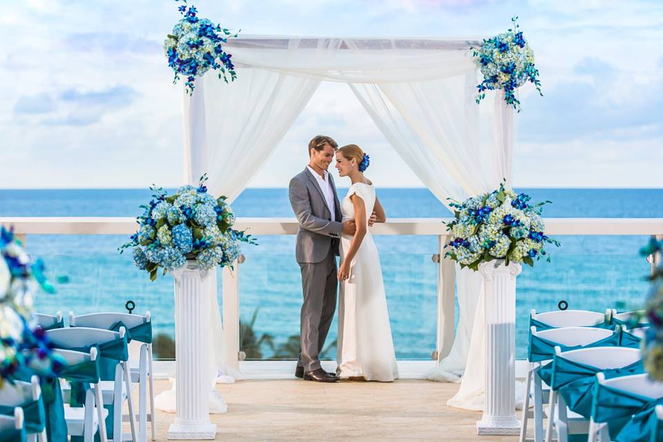 Turquoise Wedding Couple